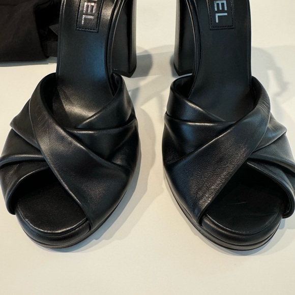 Brand NWT Chanel Heels - Picture 11 of 15